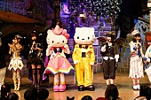 「AKB48 キュートなハロウィンコスでハローキティと「ハロウィン・ナイト」」1枚目/5