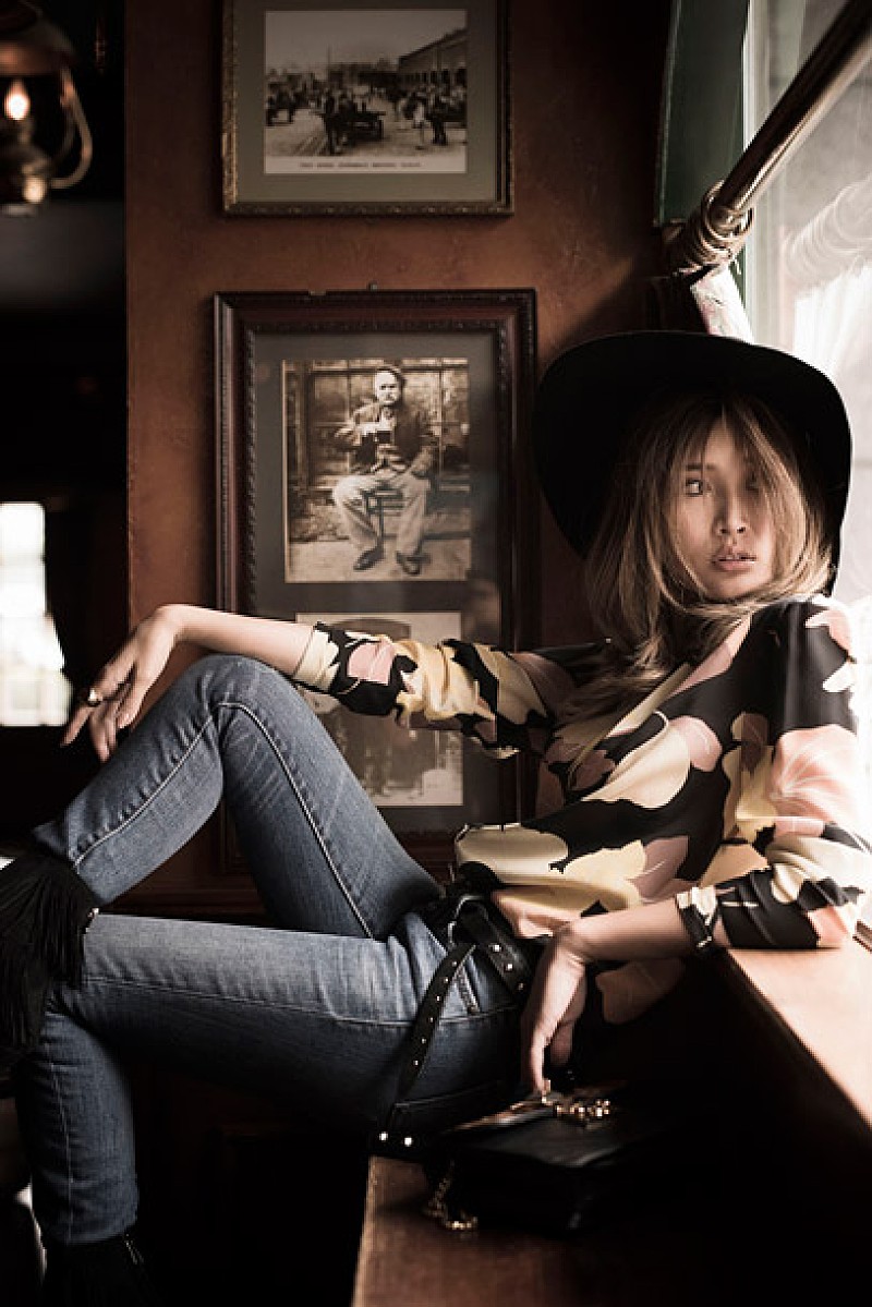 紗栄子 セクシー下着写真含むワンコイン ワンモデル ワンアイテムマガジン発売 Daily News Billboard Japan