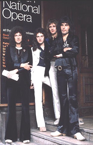 「クイーンの「ボヘミアン・ラプソディ」発表から40年、ブライアン・メイが回想」