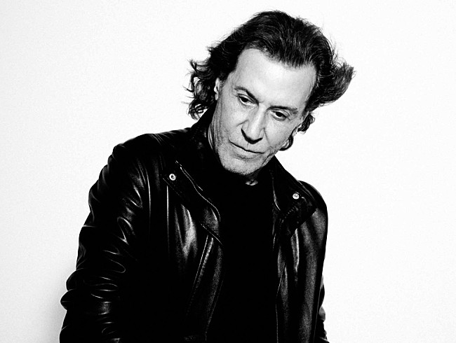 「「カリフォルニアの青い空」「落ち葉のコンチェルト」などで知られるアルバート・ハモンド 2016年に来日公演を開催」1枚目/1