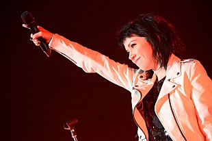 「カーリー・レイ・ジェプセン ジャパン・ツアー初日に2400人が熱狂！あの名クリスマス・ソングのカヴァーをリリースすることを発表」