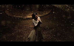 「安室奈美恵“どんな未来もきっといつかは乗り越えられる”新作MV公開 選択によってエンディングが変わる機能も」