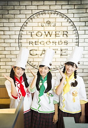 「さくら学院 開校5周年記念でタワレコとコラボ 展示会やコラボグッズ販売、カフェでコラボメニュー提供も」