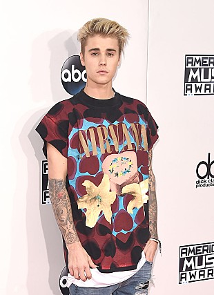 「ニルヴァーナのTシャツを着ていたジャスティン・ビーバーに一部ロックファンが激怒」