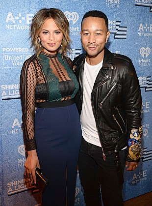 「ジョン・レジェンド＆クリッシー・テイゲン夫妻が“プランド・ペアレントフッド”支援を表明」