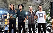 「活動休止目前のワン・ダイレクションが大はしゃぎ、米TV名物コーナーの映像公開」1枚目/1