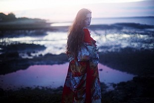 「バーディー 約2年半ぶりのシングル「Keeping Your Head Up」デジタル配信開始＆待望のニュー・アルバムは今春リリース」