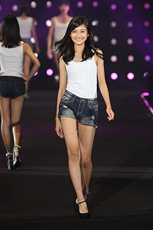 「LA育ちの美少女“新・渋谷系ガール”涼海花音『NYLON』レギュラーモデルデビュー」