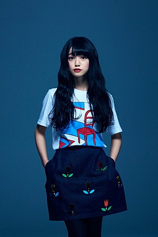 「謎の美少女“綿めぐみ”全国デビュー コムアイ（水曜日のカンパネラ）絶賛」