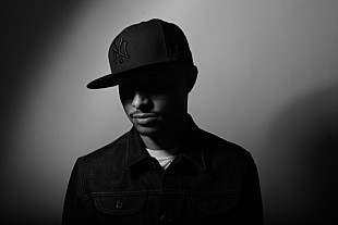 「ホセ・ジェイムズがボウイ「世界を売った男」カバー音源を公開　来日特製プレイリストも」