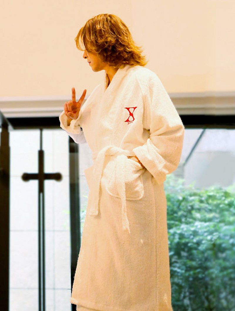 X JAPAN YOSHIKI着用の直筆サイン入りバスローブ当たるRTキャンペーン開催