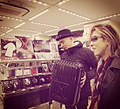 「『X JAPAN 限定グッズ 第1弾』本日3/8よりローソン/HMVにて販売スタート」1枚目/2