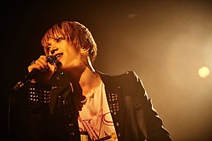 「SuG“SuGの日”にL'Arc～en～CielやSiMカバー含む熱狂アクト「ヨーロッパに負けんなよ！」」