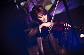 「美人バイオリニスト Ayasa ソロ活動から早くも3回目となるソロライブも大盛況で終了 初音ミクのカバー曲や『蒼空のリベラシオン』BGMなども披露」1枚目/3