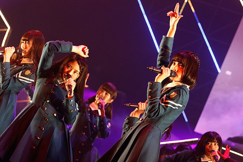 欅坂46 初の単独ライブ＆来場者お見送りに5000人熱狂「メンバー21人全員で力を合わせて頑張りました」 | Daily News |  Billboard JAPAN