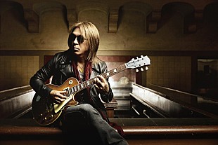 「B'z松本孝弘 マウントレーニアホール渋谷で至近距離の“Special Live”開催」