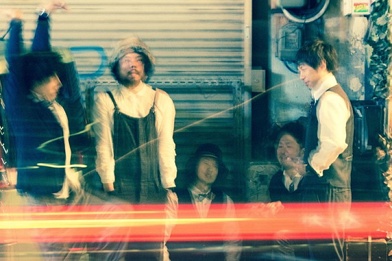 「ダサすぎるMVに社長激昂！ バンド・CUmaが寿司くんを監督に招きMV再制作」1枚目/2