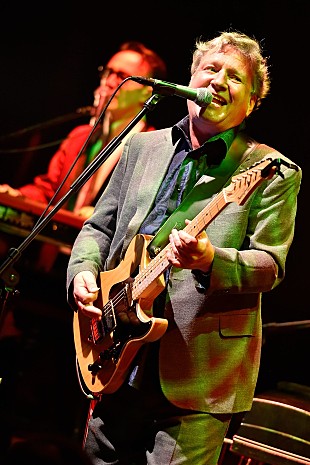 「ハッピー・オーラ満載の新生スクイーズ。１年で最も心地好い季節に堪能するポップでキャッチーなブリティッシュ・ロックの旋律に心を踊らせて」