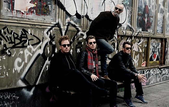 「 FM802のYou Tube企画「FUJI ROCK  倶楽部」にTravisが登場！」1枚目/1