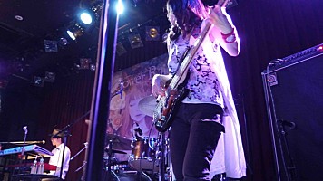 x200_sub_image80887.jpg