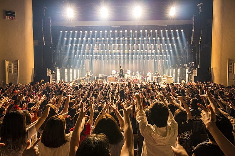 Ｔ．Ｍ．ＲＥＶＯＬＵＴＩＯＮ「T.M.Revolution デビュー20周年記念日に全国ツアー開幕！」1枚目/3