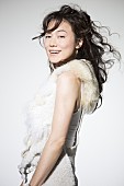 「今井美樹30周年記念ベスト盤［New Edition］発売！ 布袋寅泰とのライブ映像を公開」1枚目/2