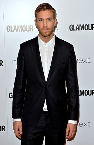 「カルヴィン・ハリス、車の事故で一時病院搬送されていた」