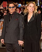 「ジョニー・デップの妻アンバー・ハードが離婚を申し立て」1枚目/1