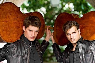 「2CELLOS、世界初のＣＤ化ライヴ音源を収録した来日記念盤発売」