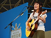 「矢井田瞳、【関空旅博2016】でスペシャルトーク＆ライブ「すごい人！びっくりした」」1枚目/2