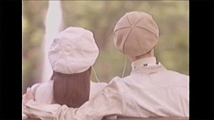 「ももいろクローバーZ「今宵、ライブの下で」トレンディドラマ風MV公開」