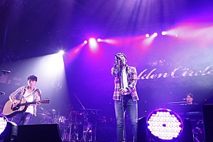 「寺岡呼人×桜井和寿 「ちょっと中年の“ゆず”みたいだよね！」日本武道館ライブ大盛況！」