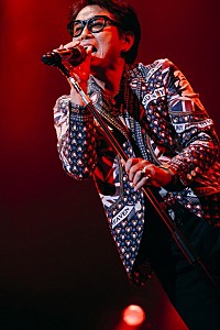 藤井フミヤ“大人ロック”で渋谷魅了！ インディーズ活動開始発表も