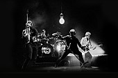 「U2の最新鋭のステージがスクリーンで体感できる、一夜限りの先行試写会開催」1枚目/2