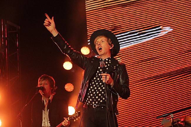 「【FRF &#039;16】ベック、ウィルコ、トラヴィス、MWAM、絶大な人気を誇る国内外アーティスト＆SPオーケストラが20周年を盛り上げた2日目」1枚目/19