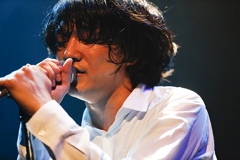 石崎ひゅーい 男子学生と抱き合い「君のことが好き！」と叫び狂う!! そして東京キネマ倶楽部は涙した