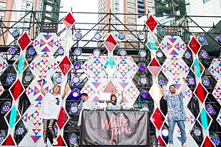 「日本一かわいい女子高生・りこぴん×WHITE JAM【Parteen’s Party】ステージで共演」