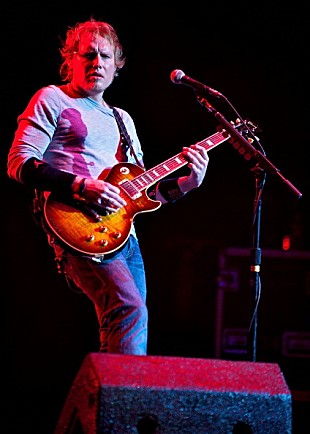 「元3ドアーズ・ダウンのマット・ロバーツ（38）が他界」