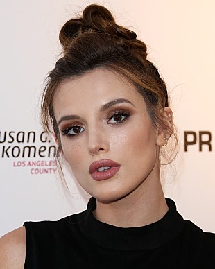 「ベラ・ソーン、バイセクシャルであることを告白」