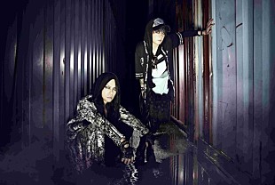 「VAMPS ニューシングル『INSIDE OF ME』リードトラックMVスポット公開」