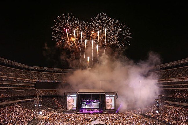 「ブルース・スプリングスティーン、地元NJ最終公演で自己最長ライブ記録を更新！ 初の自伝本に合わせたボスの“人生のサウンドトラック”を自身の誕生日に発売」1枚目/2