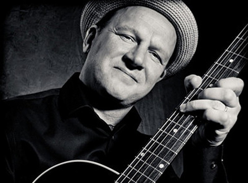 元フェアーグラウンド・アトラクションのマーク・ネヴィン、10月に新作ソロ・アルバム発売決定＆前バンドのヒット曲も