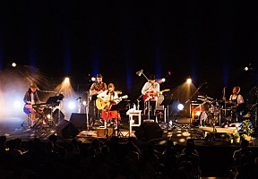 美品 藤原さくら Special Live 2017 パーカー サイズXL 藤原さくら 初の全国ツアー開幕！ 2017年に東京・大阪でスペシャル