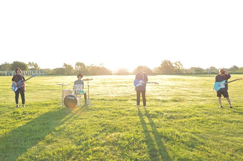 「美男美女の可愛いラブストーリー あわつまい×長坂睦生によるイロムクMV公開」1枚目/2