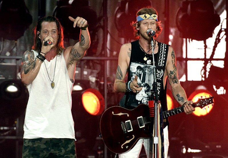 バックストリート・ボーイズ、フロリダ・ジョージア・ラインのステージに登場