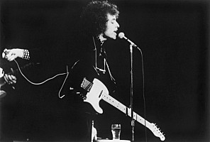 値下　Bob Dylan 貴重 1966年・1975年ライブ音源ボックス2セット ボブ・ディラン / ライブ1966 (CD/BOX) 中古で入荷！ : ディスク