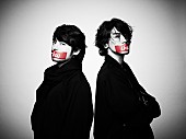「赤西仁×山田孝之“JINTAKA”【GirlsAward】ステージでデビュー曲「Choo Choo SHITAIN」披露決定」1枚目/1