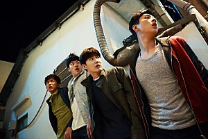 EXO スホ主演映画 グローリーディ 韓国グッズ他 セット スホ（EXO）、ジスら映画『グローリーデイ』出演陣からのSPメッセージ