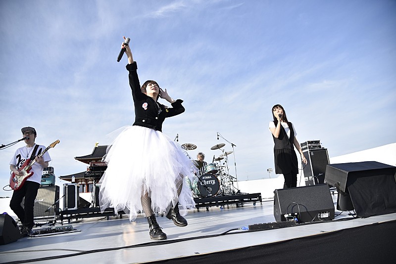 LINDBERG、矢井田瞳、SOLIDEMOが平城宮跡をバックに生ライブ！ | Daily News | Billboard JAPAN