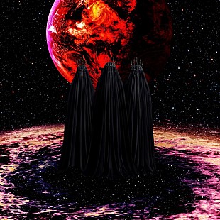 「BABYMETAL 西武新宿駅前ユニカビジョンにて特集番組放映！ オリジナルポスタープレゼントも」